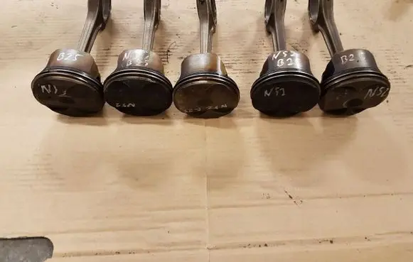 BMW 3 E90 E91 Piston with connecting rod 