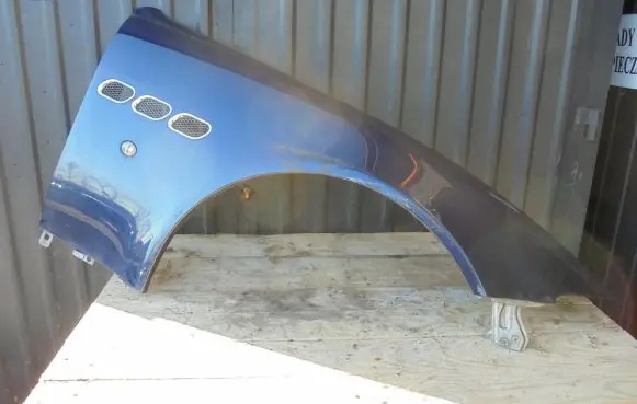 Maserati Quattroporte Fender