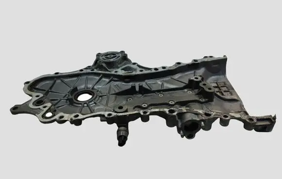 Toyota Prius+ (ZVW40) Timing chain cover