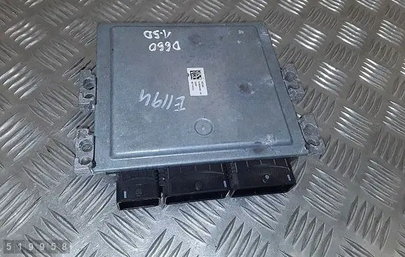 Dacia Duster Engine control unit/module 237102277R
