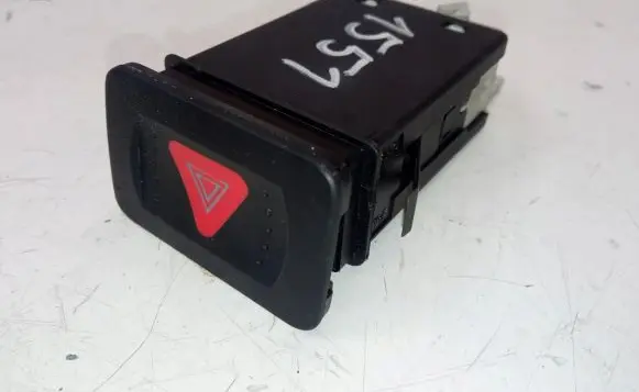Volkswagen Golf IV Hazard light switch 1J0953235