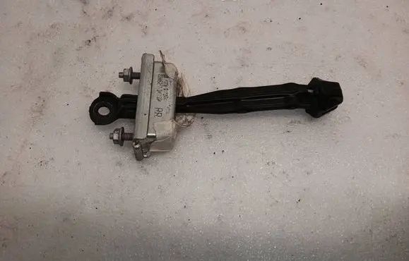 Chevrolet Volt I Rear door check strap stopper 20985217