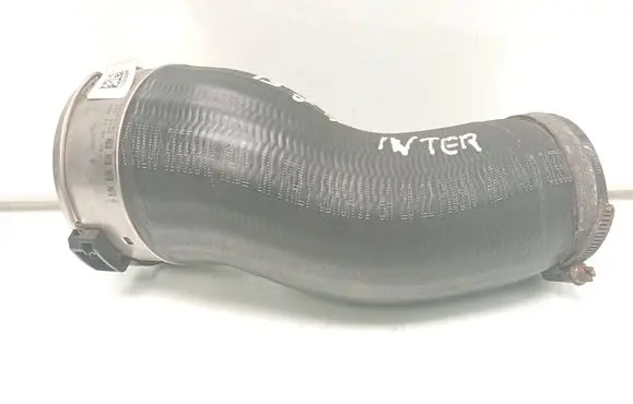 Volvo V40 Intercooler hose/pipe 31338545 31370408