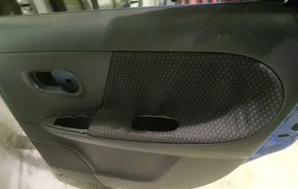 Nissan Note (E11) Rear door card panel trim