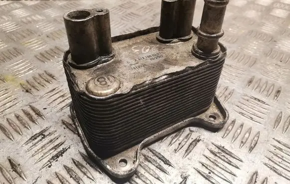 Mercedes-Benz C W203 Gearbox / Transmission oil cooler 6121880301