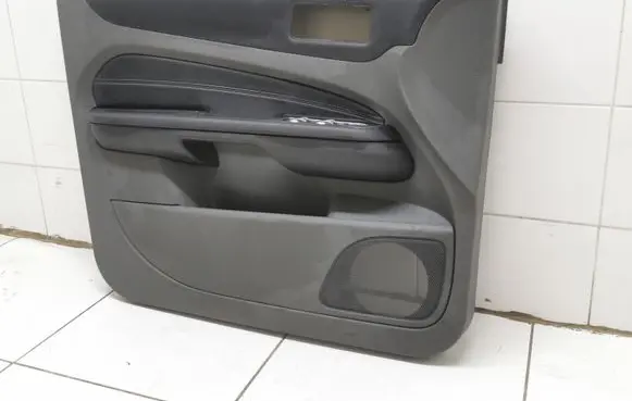 Ford Focus Front door card panel trim 4M51A23943C