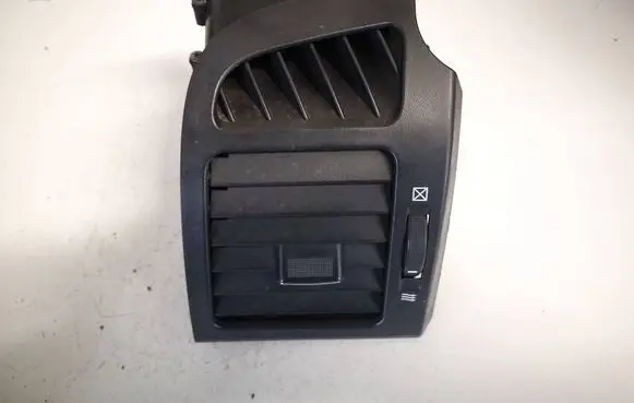 Dash center air vent grill