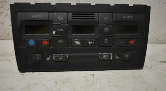 Audi A4 S4 B6 8E 8H Climate control unit 8E0820043AD