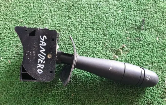 Dacia Sandero Wiper control stalk 8200792584