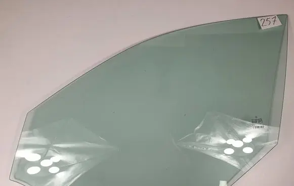 Mercedes-Benz E W212 Front door window glass four-door 43R000677