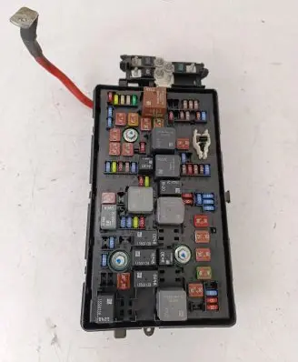 Opel Insignia A Fuse module 22933571 03150831514