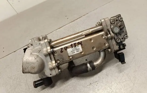 Hyundai i40 EGR valve cooler 284202A800 284202A600 15A200158