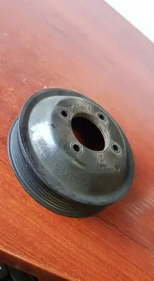 BMW 3 E46 Water pump pulley 1436590