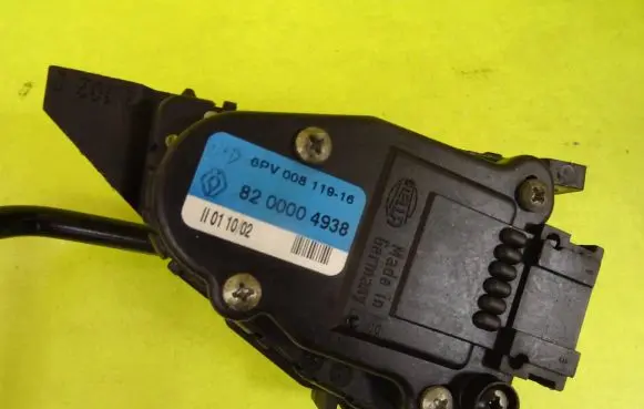 Renault Vel Satis Accelerator throttle pedal 8200004938