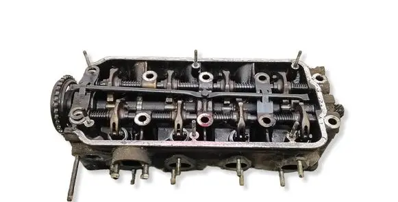 BMW 3 E30 Engine head 1268566