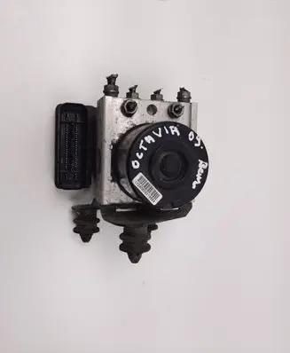 Skoda Octavia Mk2 (1Z) ABS Pump 1K0907379AQ