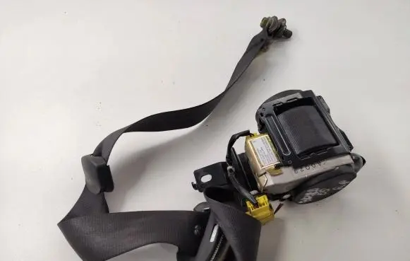 Honda Accord Front seatbelt