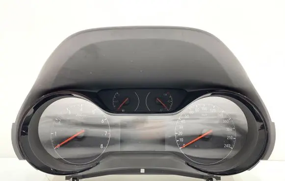Opel Corsa F Speedometer (instrument cluster) 9831576180