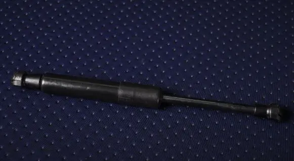 Audi A3 S3 8V Tailgate/trunk strut/damper 8V7827552A