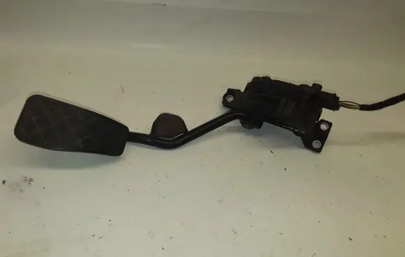 Audi A4 S4 B6 8E 8H Accelerator throttle pedal 8E2721523H 6PV00777033