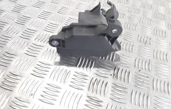 Vacuum air tank