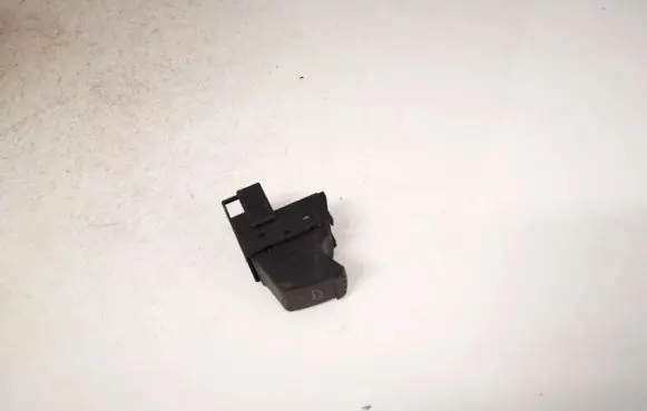Tailgate opening switch