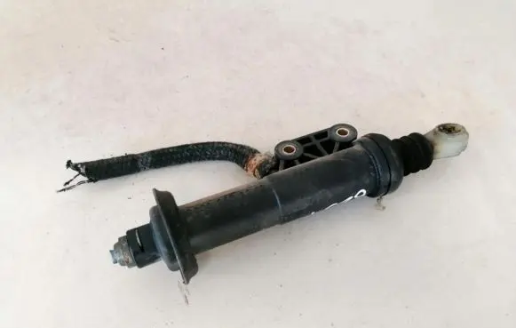 Volkswagen II LT Clutch master cylinder 0002903212