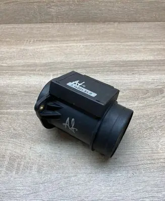 Audi 80 90 S2 B4 Mass air flow meter 718221510