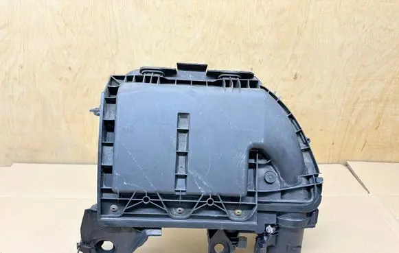 Citroen DS5 Air filter box 9673061080 1039257