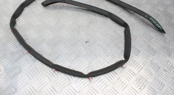 Toyota Aygo AB40 Roof bar rail