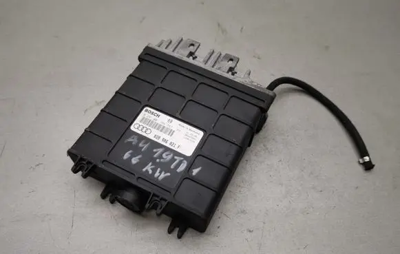 Audi A4 S4 B5 8D Engine control unit/module 028906021F 0281001366 0281001367
