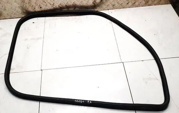 Land Rover Range Rover Evoque L538 Rubber seal front coupe door 