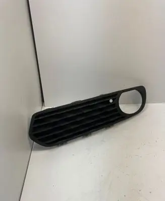 BMW 1 F20 F21 Front bumper lower grill 7245869 10833610