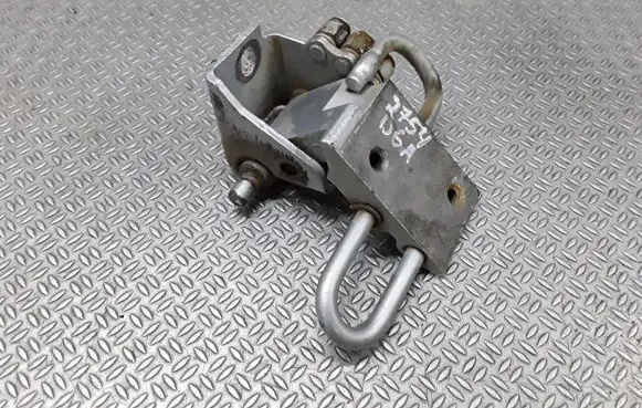 Audi A8 S8 D3 4E Rear door lower hinge 4E0833412B