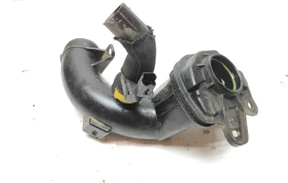 Citroen DS5 Intercooler hose/pipe 98689