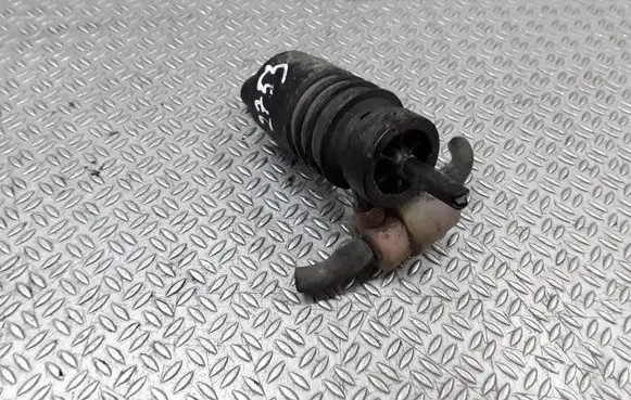 Mitsubishi Colt Windscreen/windshield washer pump