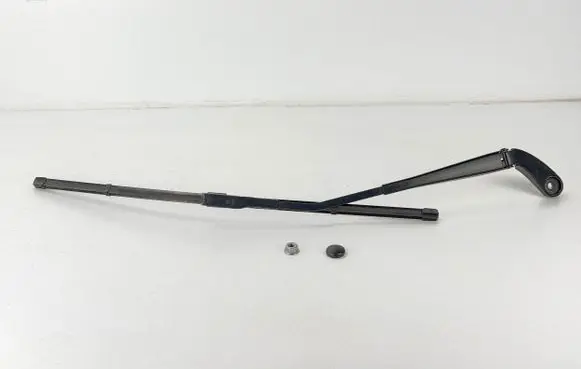 Audi A1 Windshield/front glass wiper blade 82C955408