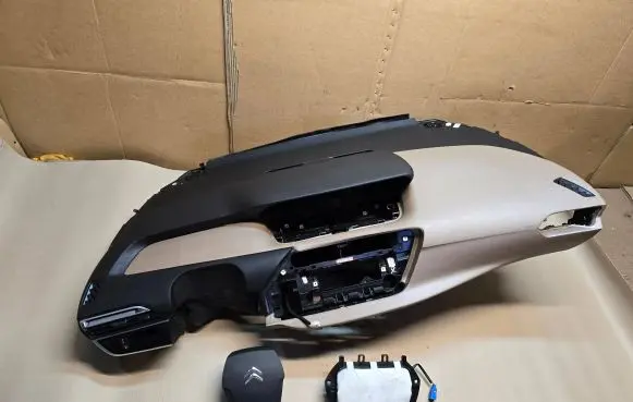 Citroen C4 II Picasso Airbag set with panel 