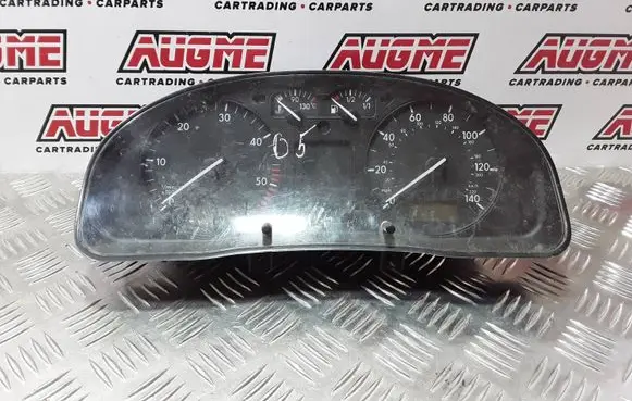 Volkswagen PASSAT B5 Speedometer (instrument cluster) 3B0919930D