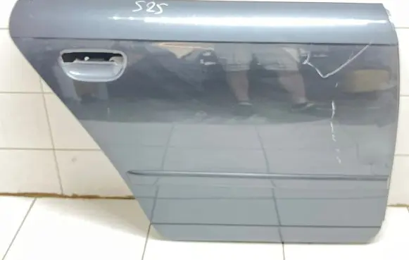 Audi A4 S4 B7 8E 8H Rear door