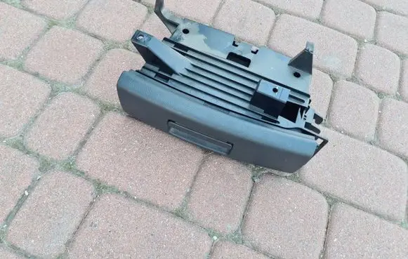 Volkswagen Golf VII Seat trim 5G0882599A