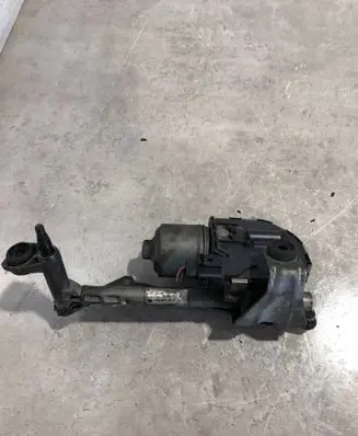 Volkswagen Touran I Front wiper linkage and motor 1T0955024E 1T0955120C
