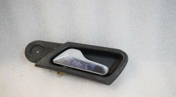 Mercedes-Benz C W203 Front door interior handle A3172010001