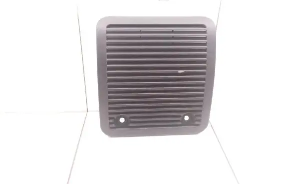 Daewoo Lublin Dash center speaker trim cover 