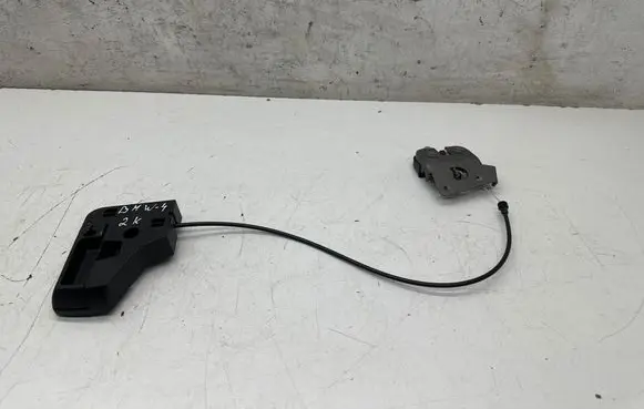 BMW 4 F32 F33 Seat back rest lock catch 1241780100
