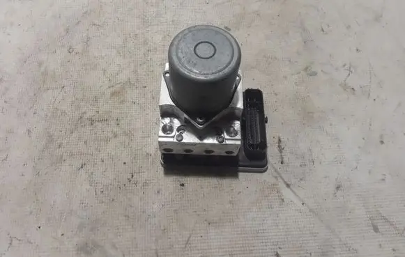 BMW X3 G01 ABS Pump 6892278