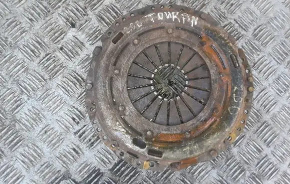 Volkswagen Touran I Pressure plate TYPM240E