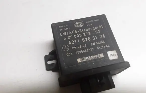 Mercedes-Benz E W211 Light module LCM 5DF00827802 A2118703126