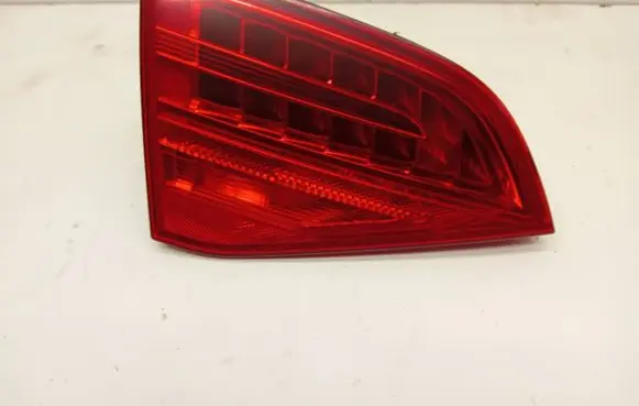 Audi A4 S4 B8 8K Tailgate rear/tail lights 8K9945093B 290609L