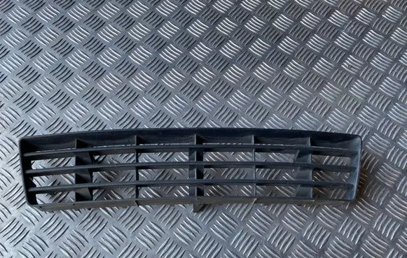 Audi A6 S6 C5 4B Front bumper lower grill 4B0807683I 4B0807683